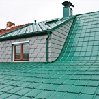 PREFA-Dach mit Dachplatte moosgrün